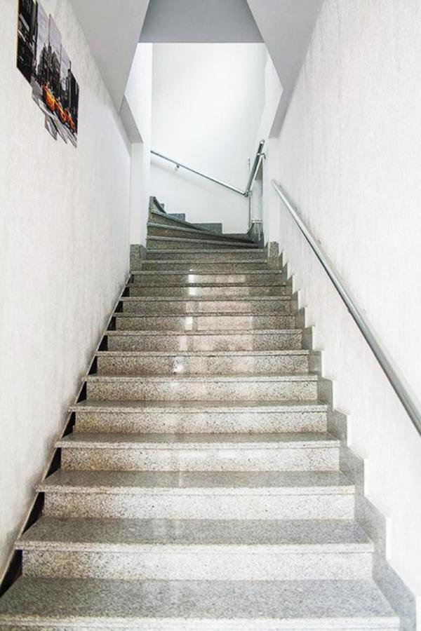Domino Yerevan Hostel And Hotel Ngoại thất bức ảnh