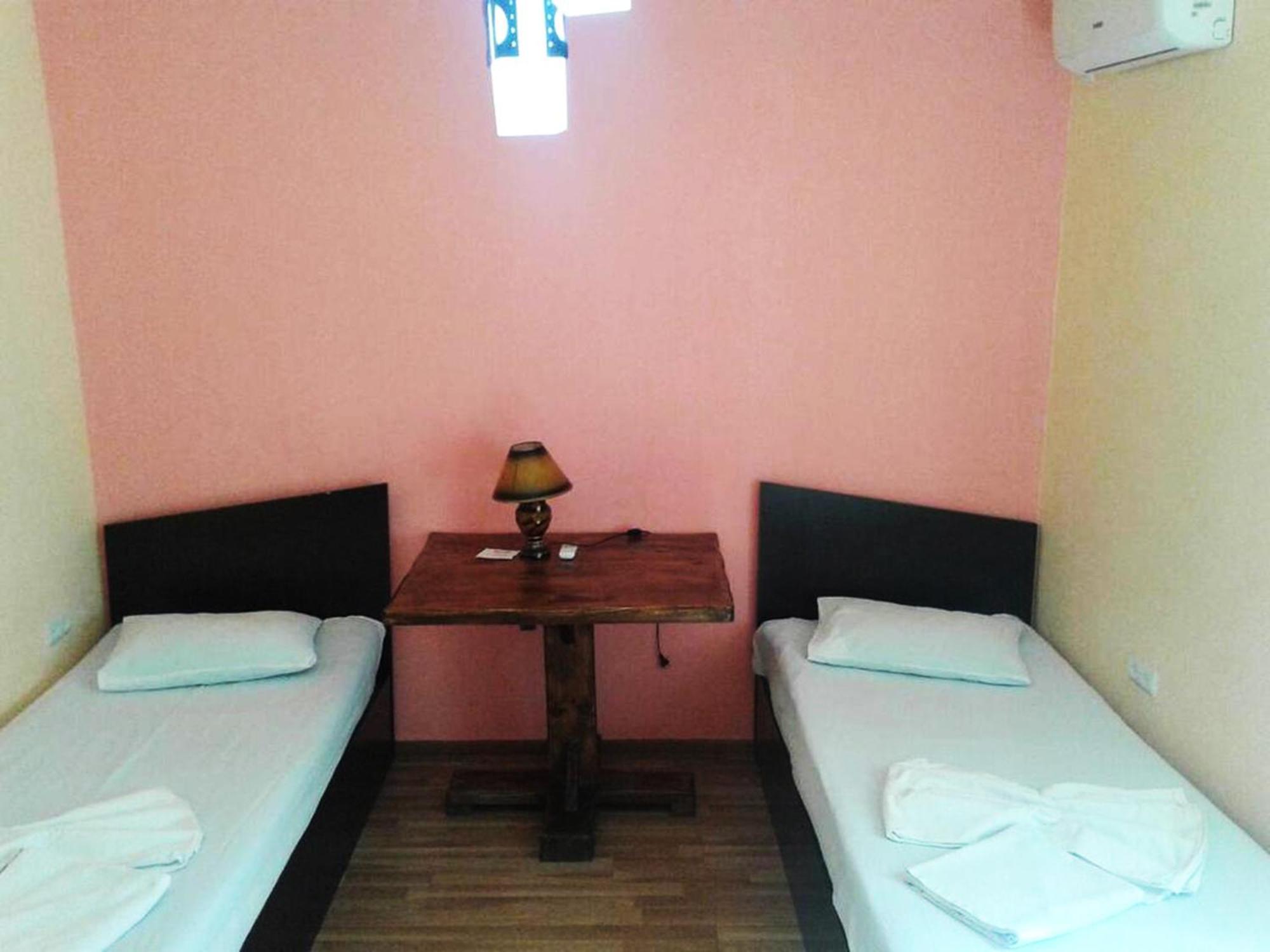 Domino Yerevan Hostel And Hotel Phòng bức ảnh